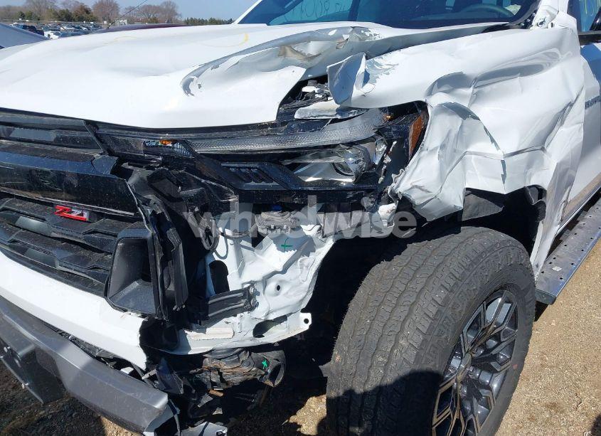 Photo 6 of 2024 Chevrolet Colorado 4WD Z71 (VIN 1GCPTDEK1R1113664)