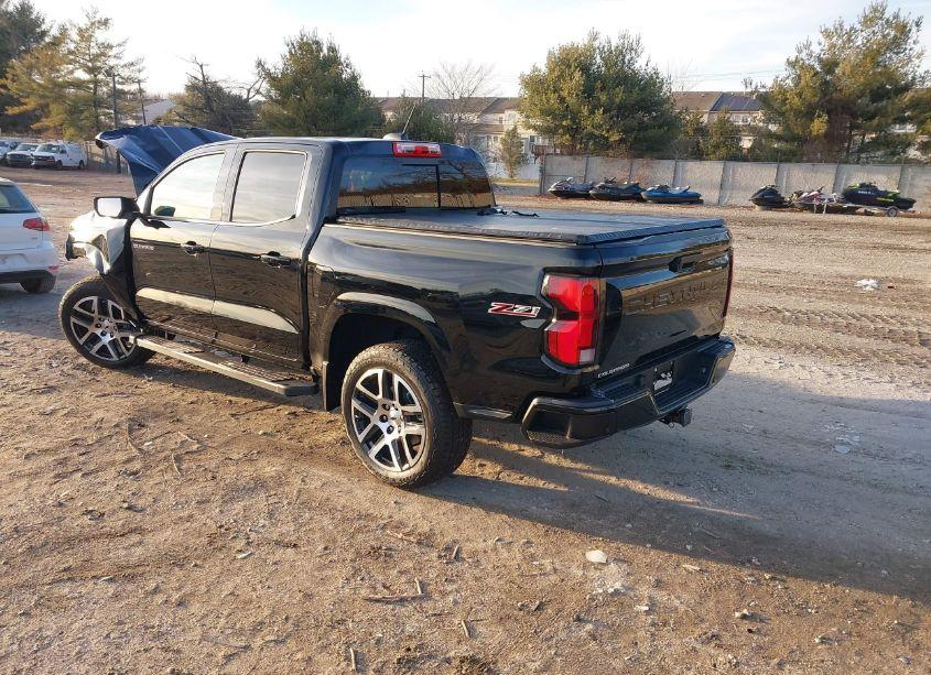 Photo 3 of 2024 Chevrolet Colorado 4WD Z71 (VIN 1GCPTDEK1R1177803)