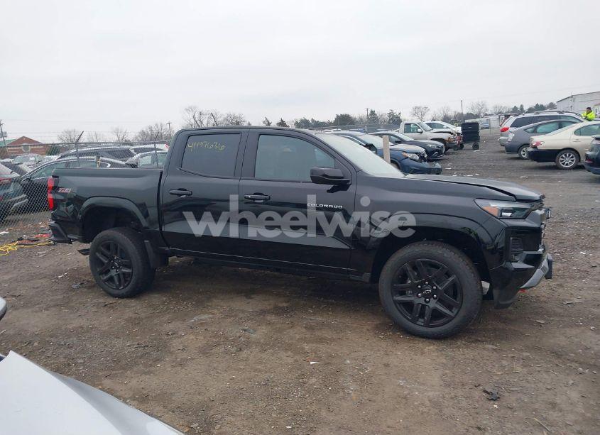 Photo 13 of 2024 Chevrolet Colorado 4WD Z71 (VIN 1GCPTDEK1R1300919)