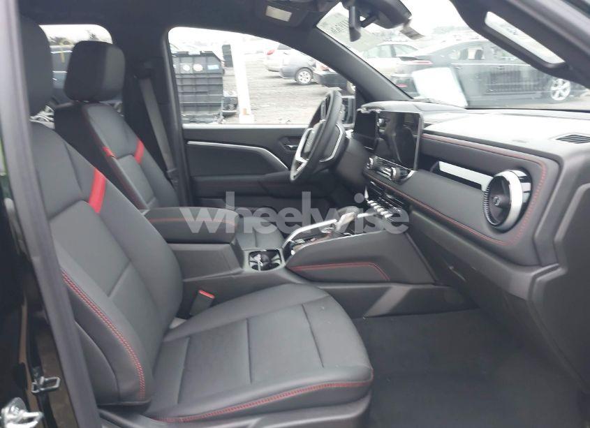 Photo 5 of 2024 Chevrolet Colorado 4WD Z71 (VIN 1GCPTDEK1R1300919)