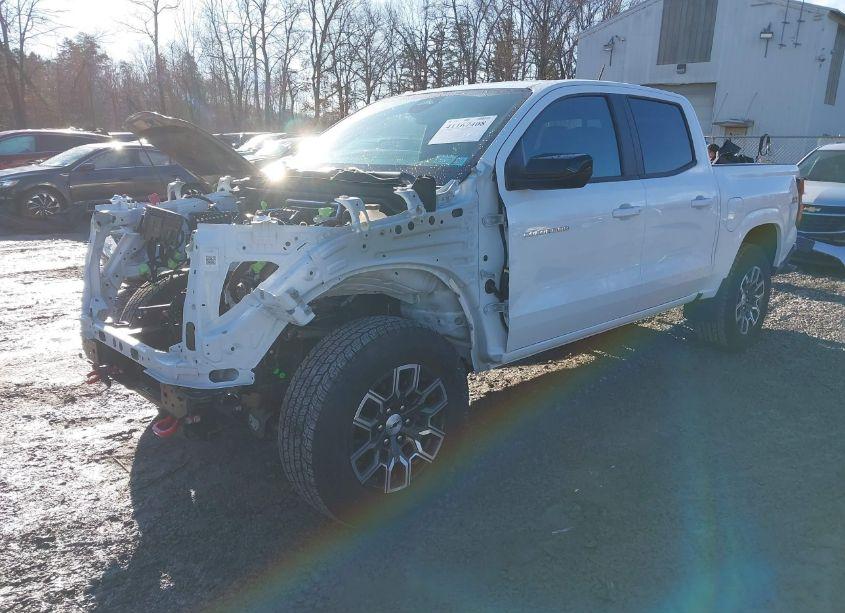 Photo 2 of 2024 Chevrolet Colorado 4WD Z71 (VIN 1GCPTDEK2R1111180)