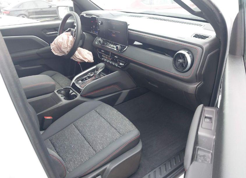 Photo 5 of 2024 Chevrolet Colorado 4WD Z71 (VIN 1GCPTDEK3R1118316)