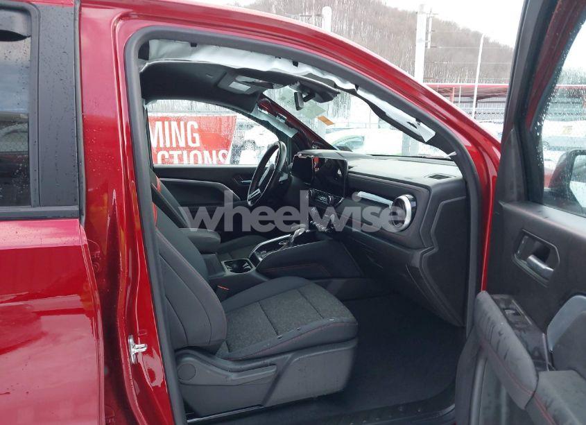 Photo 5 of 2024 Chevrolet Colorado 4WD Z71 (VIN 1GCPTDEK4R1127526)