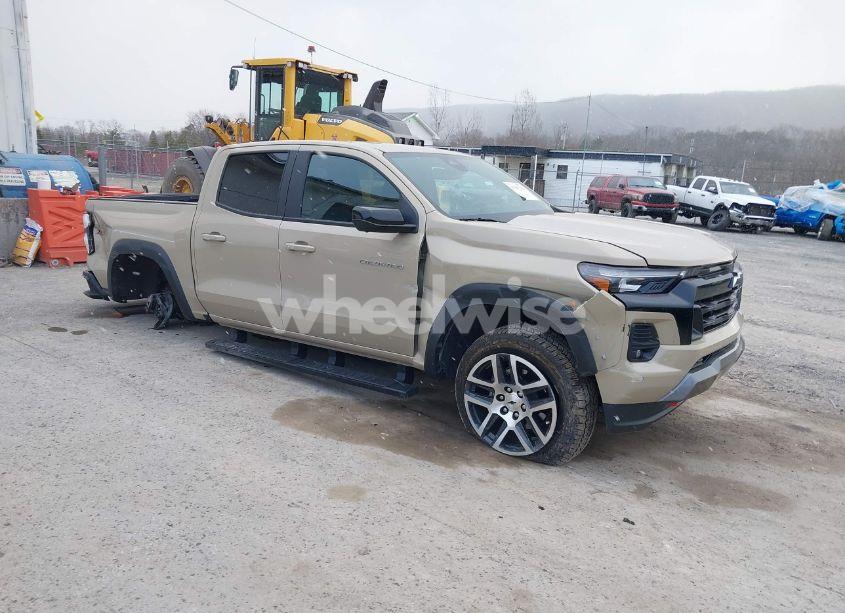 2024 Chevrolet Colorado 4WD Z71 (VIN 1GCPTDEK4R1247018) main photo