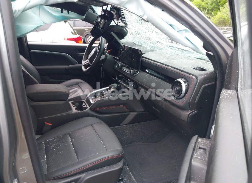 Photo 5 of 2023 Chevrolet Colorado 4WD SHORT BOX Z71 (VIN 1GCPTDEK5P1245985)