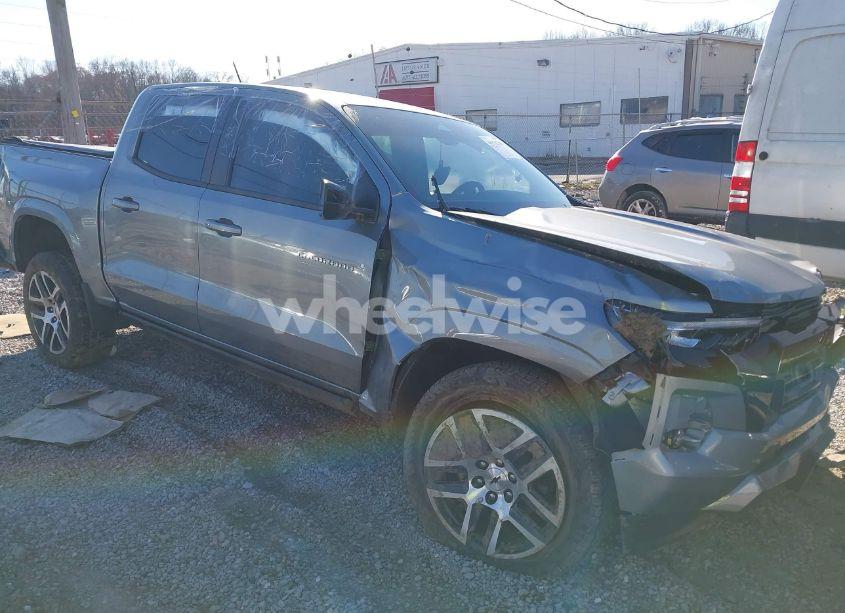 2024 Chevrolet Colorado Z71 (VIN 1GCPTDEK5R1109553) main photo