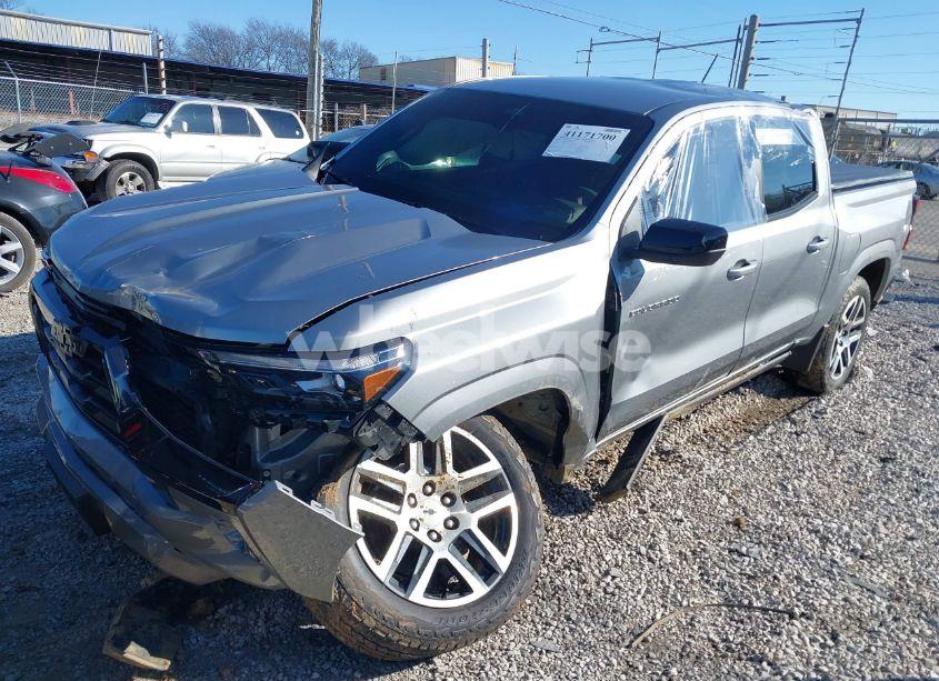 Photo 2 of 2024 Chevrolet Colorado Z71 (VIN 1GCPTDEK5R1109553)