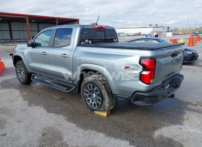 Photo 3 of 2023 Chevrolet Colorado 4WD SHORT BOX Z71 (VIN 1GCPTDEK6P1137701)