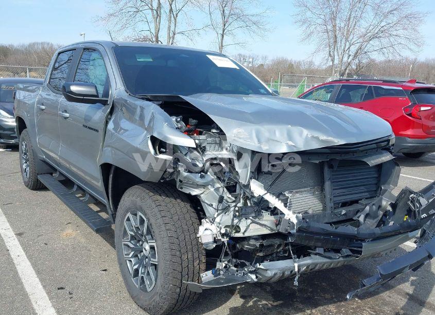 2024 Chevrolet Colorado 4WD Z71 (VIN 1GCPTDEKXR1263210) main photo