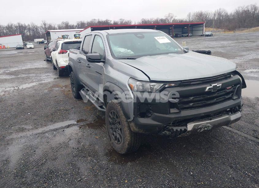 2024 Chevrolet Colorado 4WD TRAIL BOSS (VIN 1GCPTEEK0R1160710) main photo
