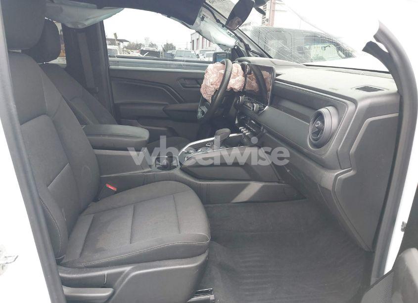 Photo 5 of 2024 Chevrolet Colorado 4WD TRAIL BOSS (VIN 1GCPTEEK1R1156164)