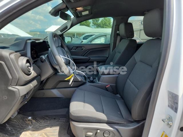 Photo 7 of 2024 CHEVROLET COLORADO TRAIL BOSS (VIN 1GCPTEEK1R1307598)