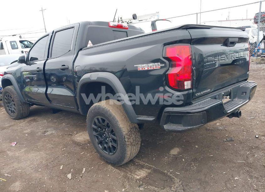 Photo 3 of 2023 Chevrolet Colorado 4WD SHORT BOX TRAIL BOSS (VIN 1GCPTEEK6P1253972)