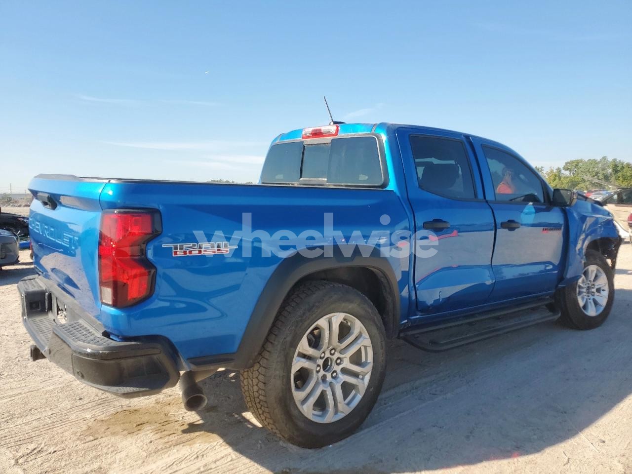 Photo 3 of 2024 CHEVROLET COLORADO TRAIL BOSS (VIN 1GCPTEEK6R1144138)