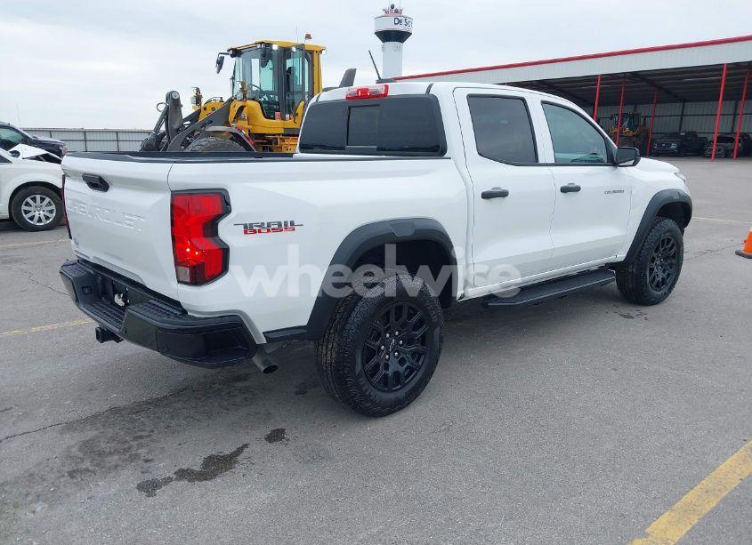 Photo 4 of 2024 Chevrolet Colorado 4WD TRAIL BOSS (VIN 1GCPTEEK8R1242233)