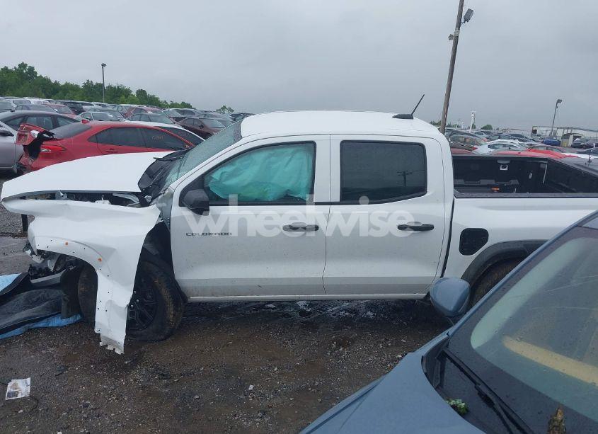 Photo 3 of 2024 Chevrolet Colorado 4WD TRAIL BOSS (VIN 1GCPTEEK8R1295997)