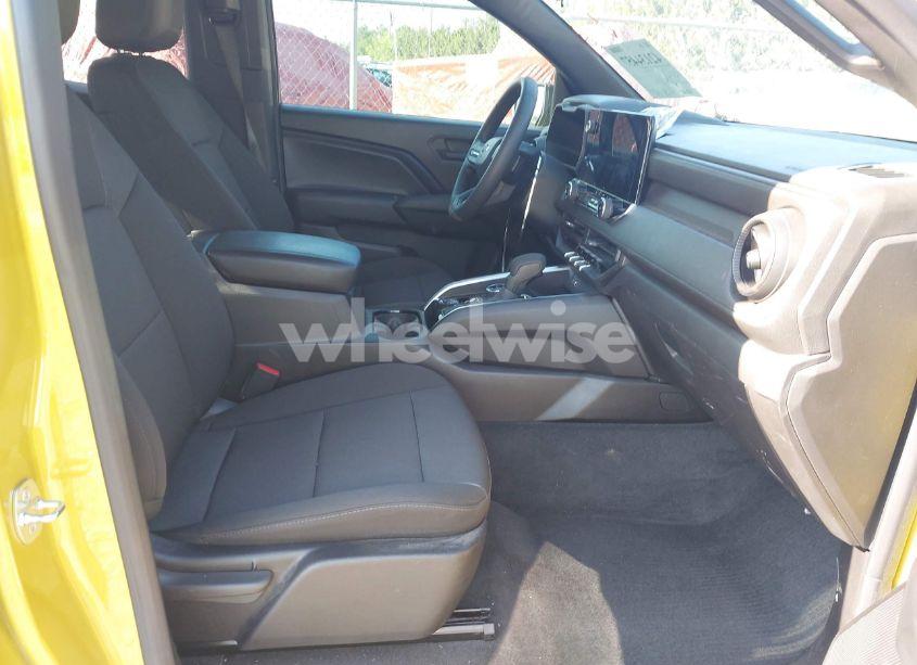 Photo 5 of 2023 Chevrolet Colorado 4WD SHORT BOX TRAIL BOSS (VIN 1GCPTEEK9P1241315)