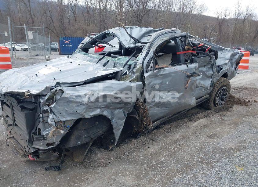 Photo 2 of 2023 Chevrolet Colorado 4WD SHORT BOX ZR2 (VIN 1GCPTFEK1P1228211)