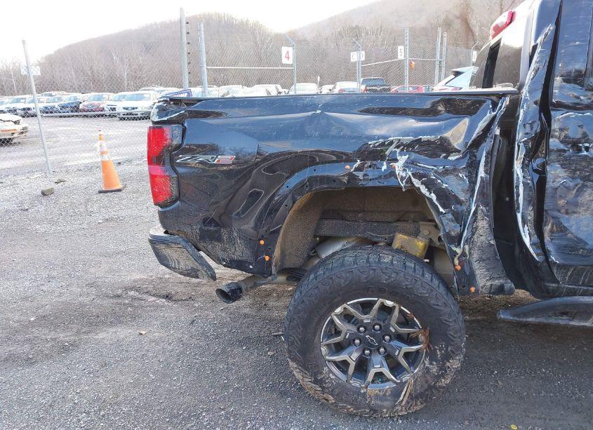 Photo 19 of 2023 Chevrolet Colorado 4WD SHORT BOX ZR2 (VIN 1GCPTFEK2P1214642)