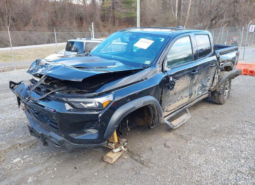 Photo 2 of 2023 Chevrolet Colorado 4WD SHORT BOX ZR2 (VIN 1GCPTFEK2P1214642)