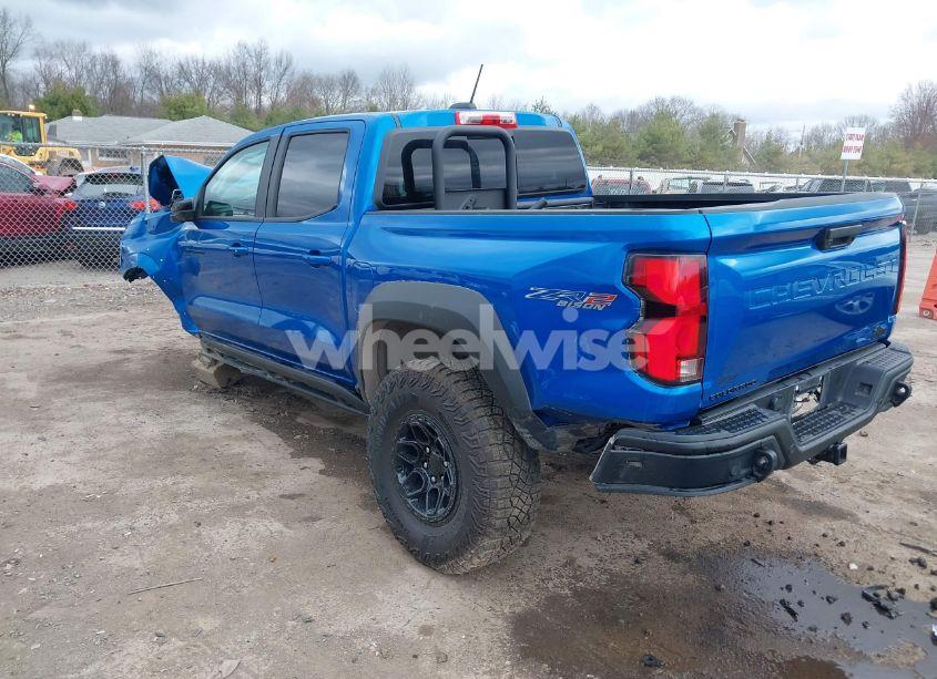 Photo 3 of 2024 Chevrolet Colorado 4WD ZR2 (VIN 1GCPTFEK2R1238183)