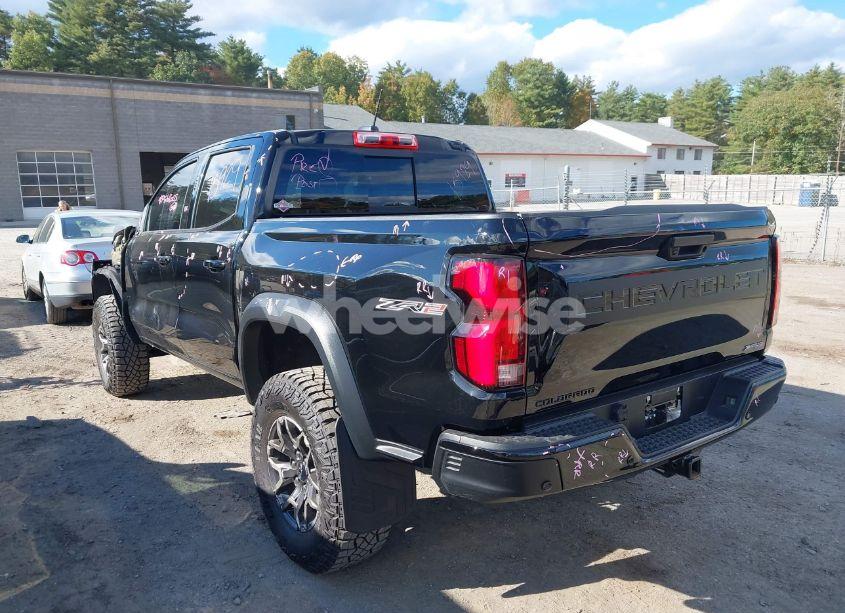 Photo 3 of 2023 Chevrolet Colorado 4WD SHORT BOX ZR2 (VIN 1GCPTFEK5P1207765)