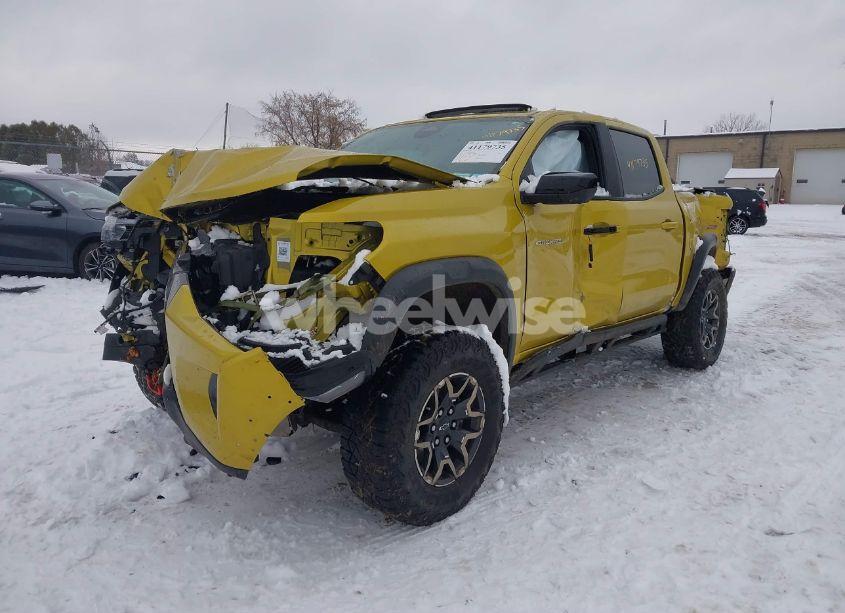 Photo 2 of 2023 Chevrolet Colorado N/A (VIN 1GCPTFEK5P1225358)