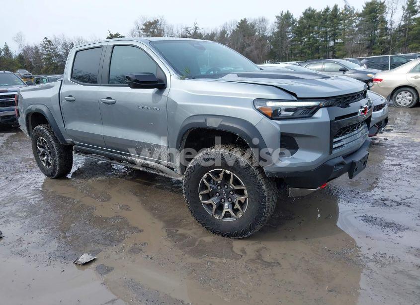 2024 Chevrolet Colorado 4WD ZR2 (VIN 1GCPTFEK7R1153937) main photo