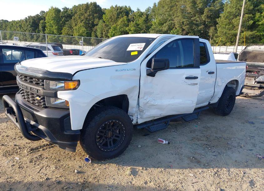 Photo 2 of 2021 Chevrolet Silverado 1500 2WD SHORT BED WT (VIN 1GCPWAEF8MZ149810)