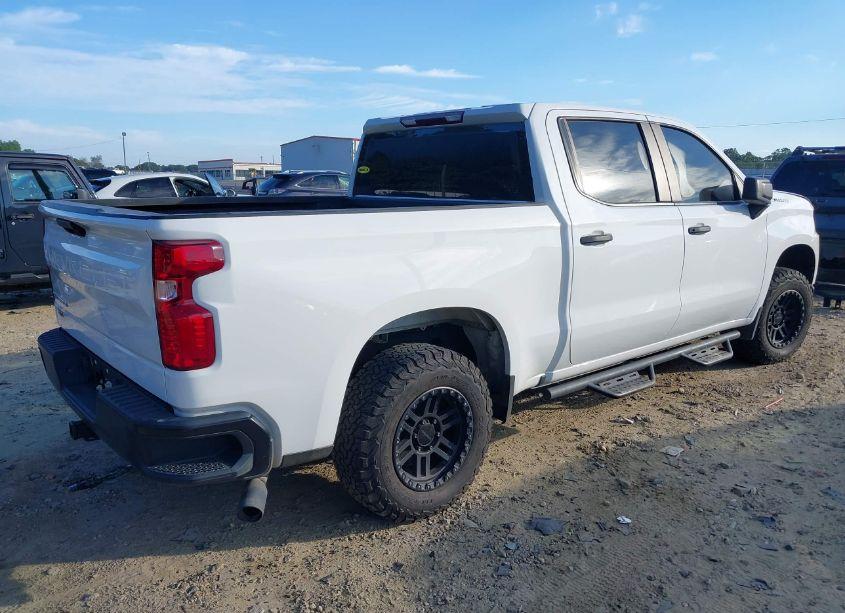 Photo 4 of 2021 Chevrolet Silverado 1500 2WD SHORT BED WT (VIN 1GCPWAEF8MZ149810)