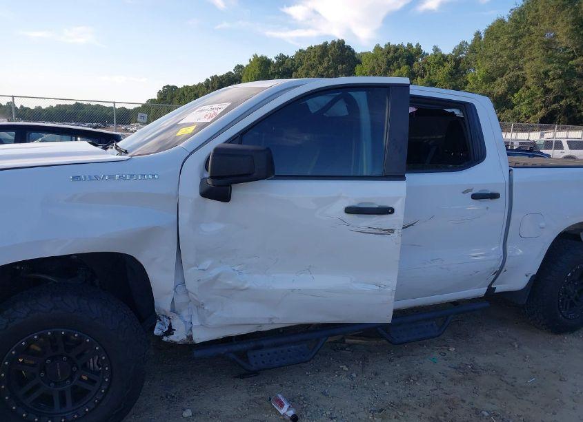 Photo 6 of 2021 Chevrolet Silverado 1500 2WD SHORT BED WT (VIN 1GCPWAEF8MZ149810)