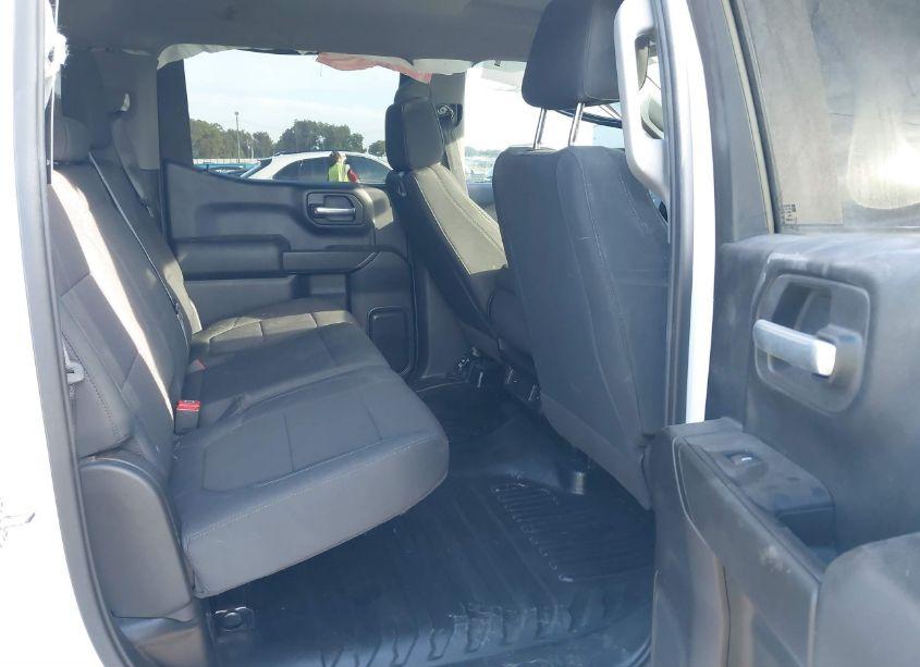 Photo 8 of 2021 Chevrolet Silverado 1500 2WD SHORT BED WT (VIN 1GCPWAEF8MZ149810)