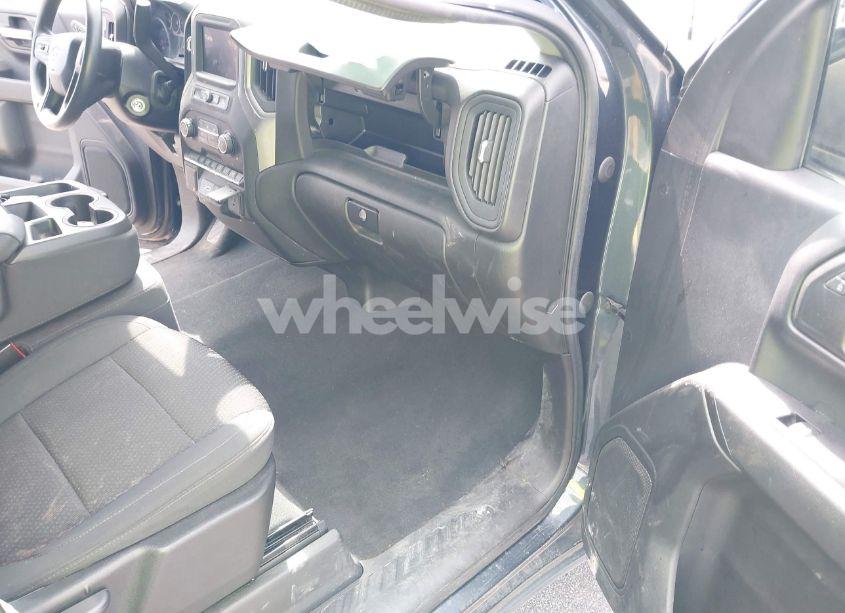 Photo 5 of 2021 Chevrolet Silverado C1500 CUSTOM (VIN 1GCPWBEK2MZ242597)