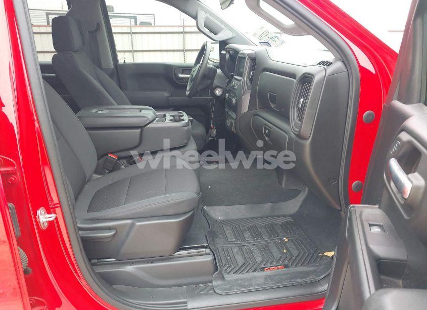 Photo 5 of 2021 Chevrolet Silverado 1500 2WD SHORT BED CUSTOM (VIN 1GCPWBEK7MZ319707)