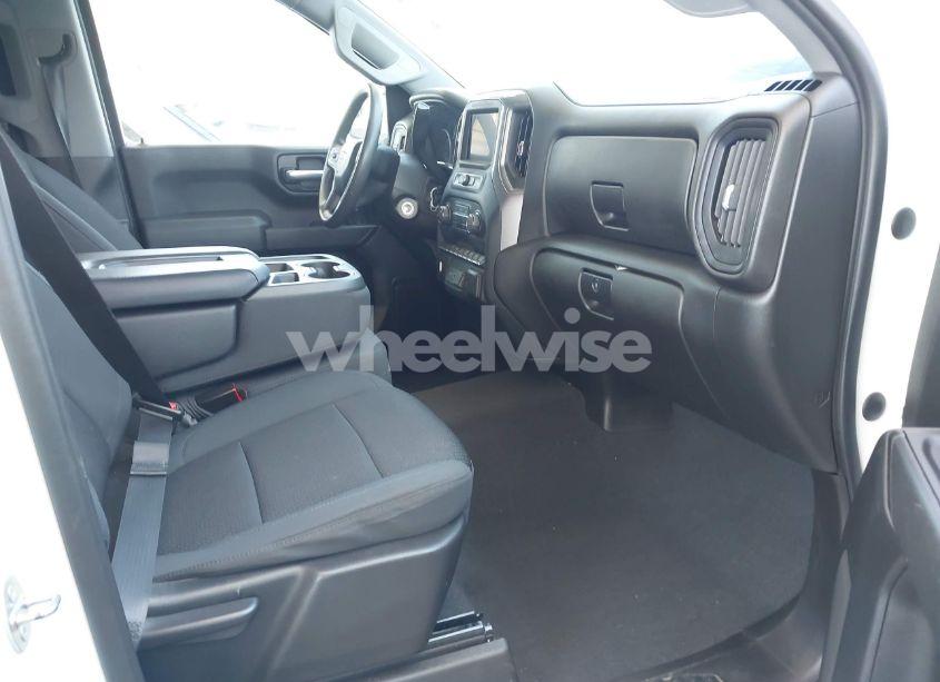 Photo 5 of 2021 Chevrolet Silverado 1500 2WD SHORT BED CUSTOM (VIN 1GCPWBEK9MZ218801)