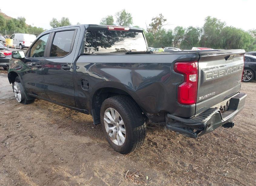 Photo 3 of 2021 Chevrolet Silverado 1500 2WD SHORT BED CUSTOM (VIN 1GCPWBEK9MZ381271)