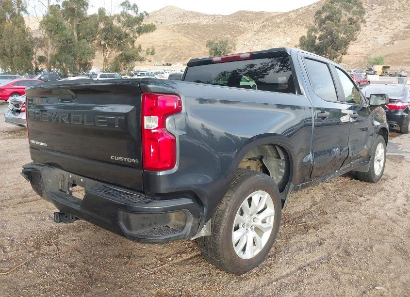 Photo 4 of 2021 Chevrolet Silverado 1500 2WD SHORT BED CUSTOM (VIN 1GCPWBEK9MZ381271)