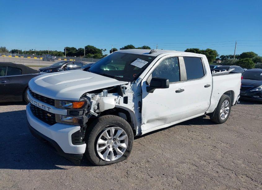 Photo 2 of 2021 Chevrolet Silverado 1500 2WD SHORT BED CUSTOM (VIN 1GCPWBEKXMZ448279)