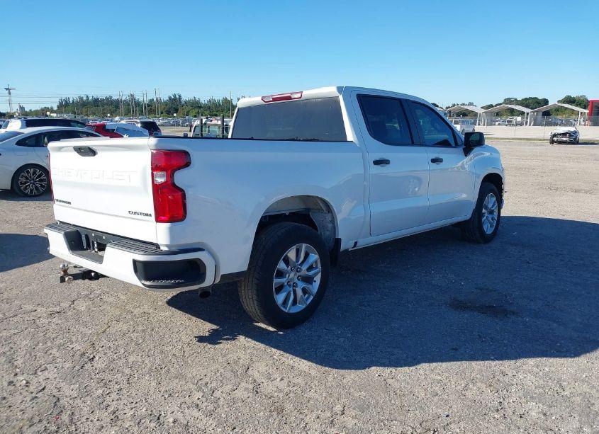 Photo 4 of 2021 Chevrolet Silverado 1500 2WD SHORT BED CUSTOM (VIN 1GCPWBEKXMZ448279)