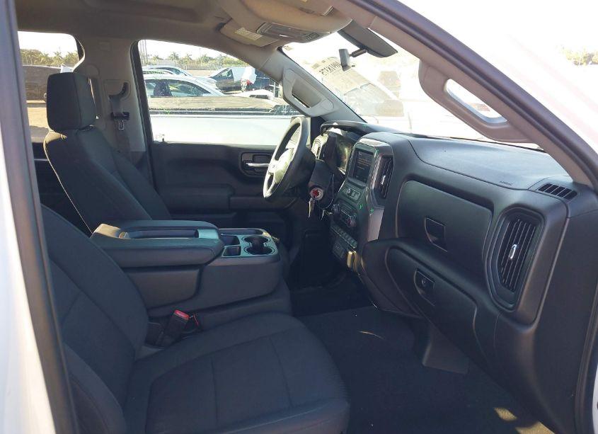 Photo 5 of 2021 Chevrolet Silverado 1500 2WD SHORT BED CUSTOM (VIN 1GCPWBEKXMZ448279)