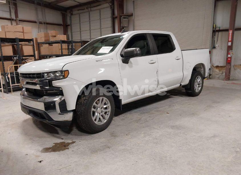 Photo 2 of 2020 Chevrolet Silverado 1500 2WD SHORT BED LT (VIN 1GCPWCED1LZ101767)