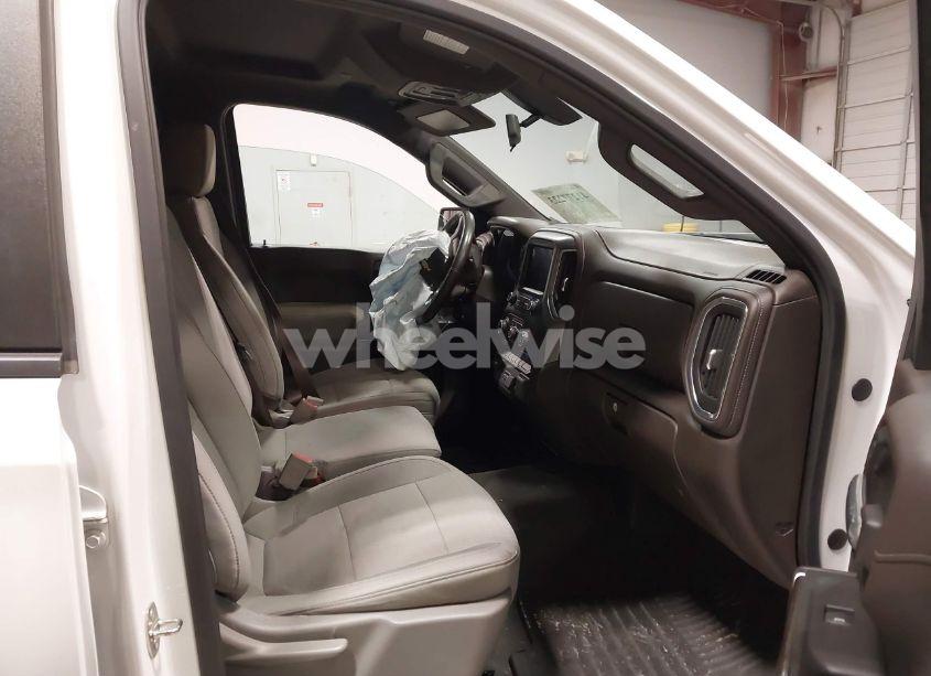 Photo 5 of 2020 Chevrolet Silverado 1500 2WD SHORT BED LT (VIN 1GCPWCED1LZ101767)
