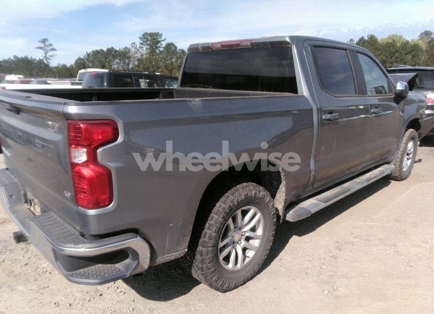 Photo 4 of 2020 Chevrolet Silverado 1500 2WD SHORT BED LT (VIN 1GCPWCED1LZ135742)