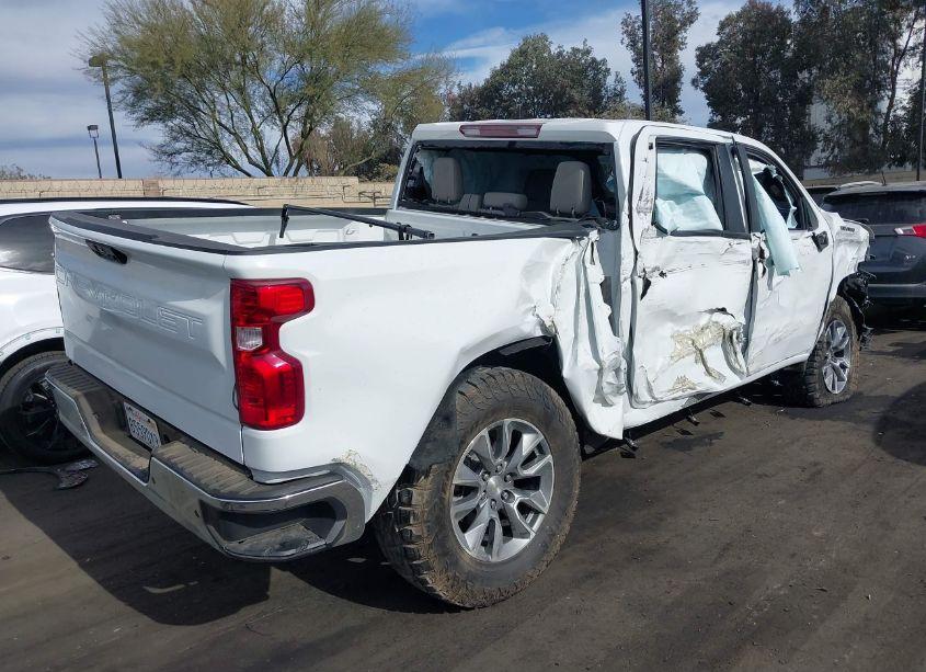 Photo 4 of 2020 Chevrolet Silverado 1500 2WD SHORT BED LT (VIN 1GCPWCED5LZ152317)