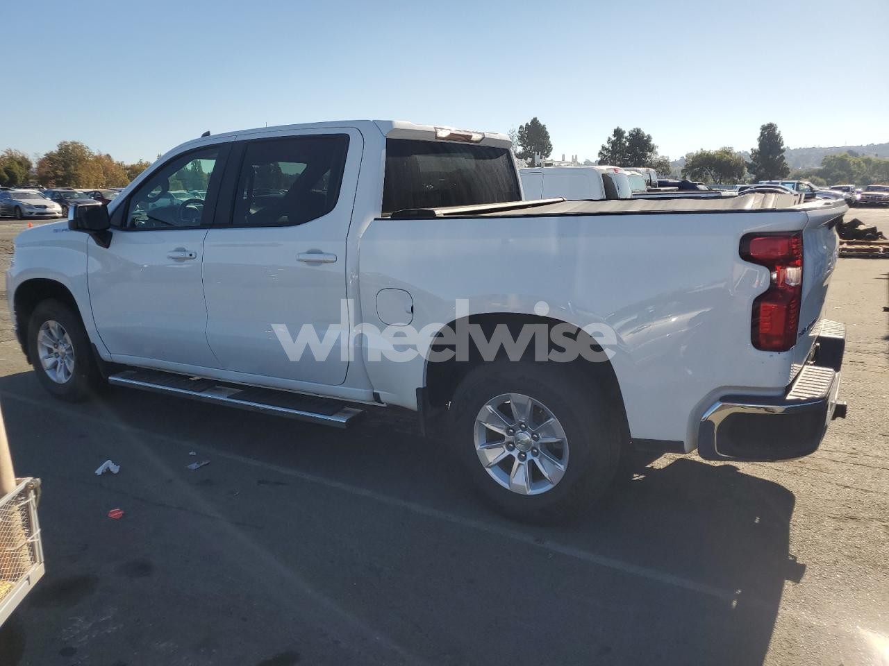 Photo 2 of 2021 CHEVROLET SILVERADO C1500 LT (VIN 1GCPWCED7MZ337986)
