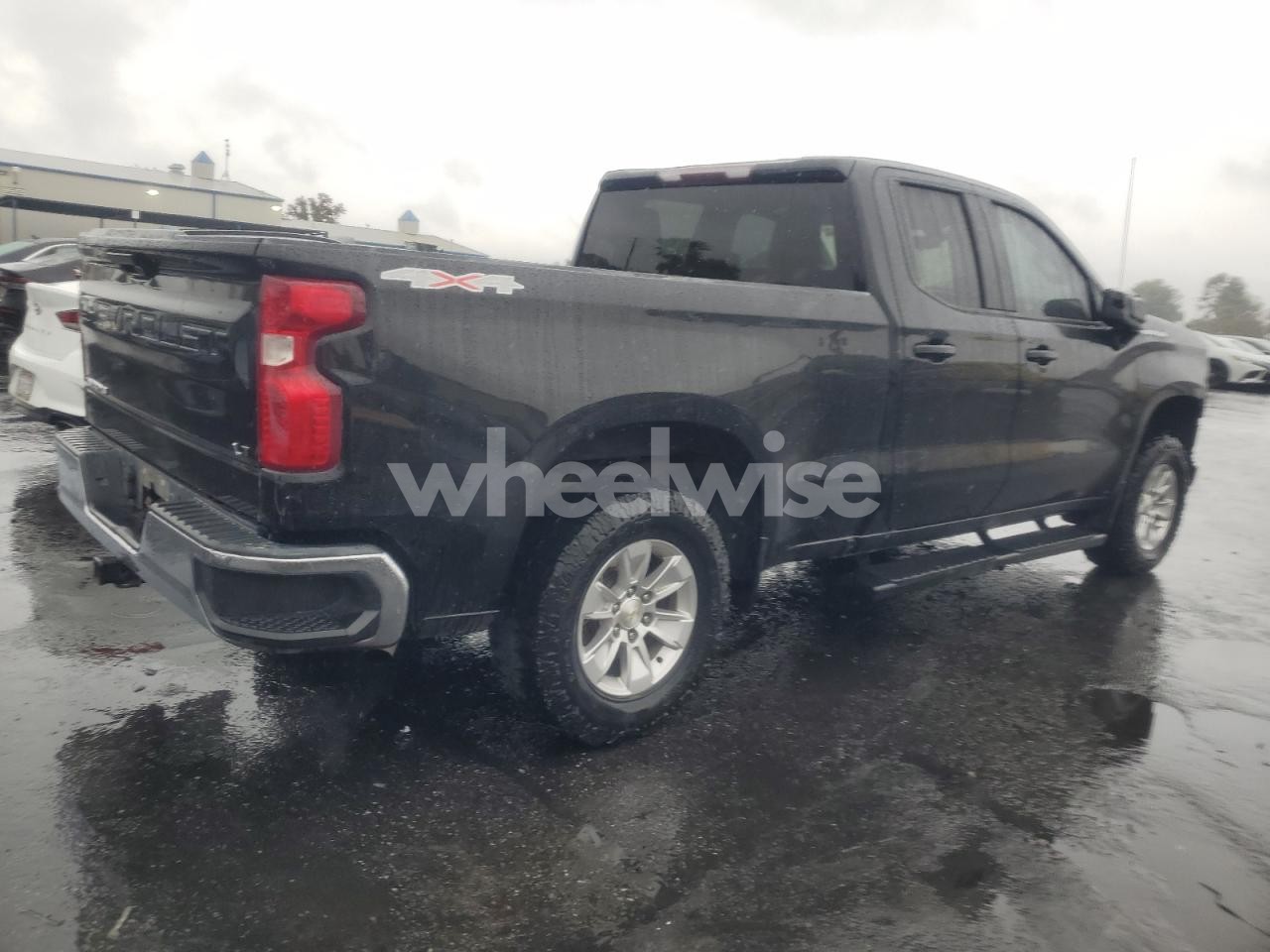 Photo 3 of 2020 CHEVROLET SILVERADO K1500 LT (VIN 1GCPWCED9MZ392844)