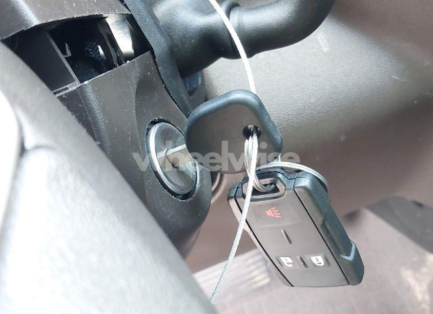 Photo 11 of 2020 Chevrolet Silverado 1500 (VIN 1GCPWCEDXLZ116588)