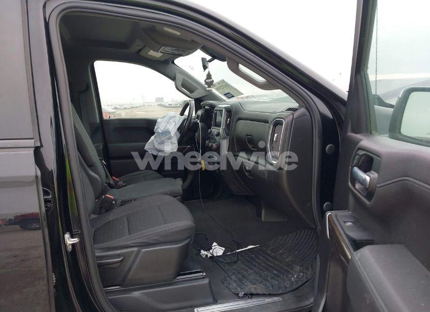 Photo 5 of 2021 Chevrolet Silverado 1500 2WD SHORT BED LT (VIN 1GCPWCEDXMZ426094)