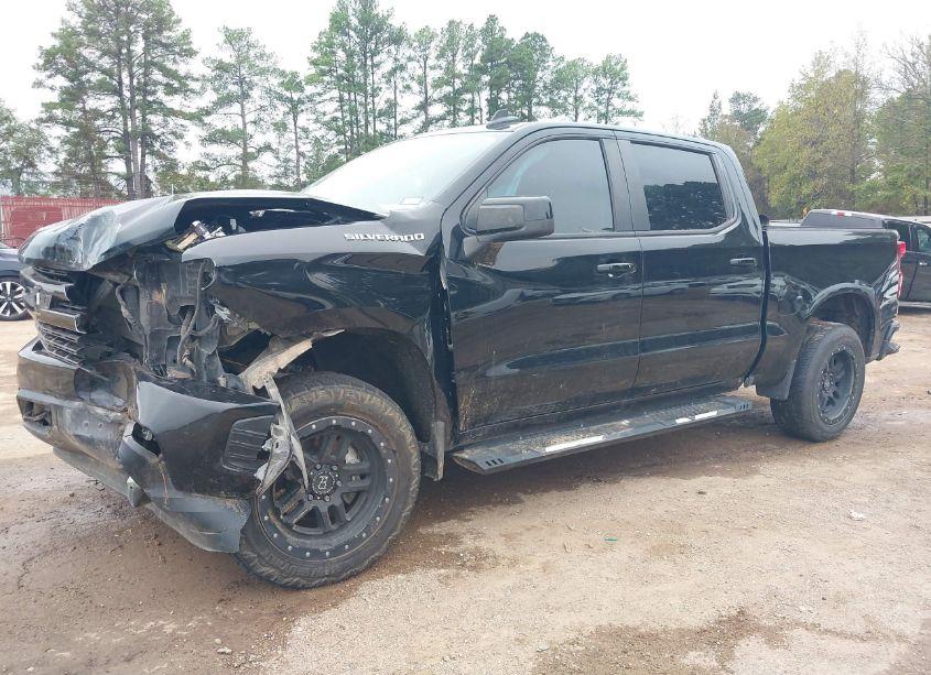 Photo 2 of 2019 Chevrolet Silverado 1500 RST (VIN 1GCPWDED9KZ228948)