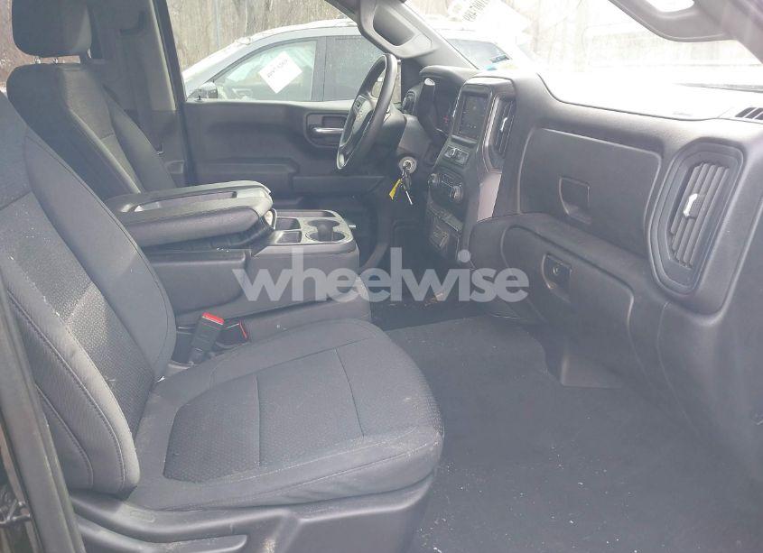 Photo 5 of 2021 Chevrolet Silverado 1500 4WD SHORT BED CUSTOM (VIN 1GCPYBEH3MZ171294)